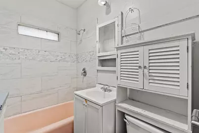 2964 S 11th St, Milwaukee, WI 53215 - Photo 14