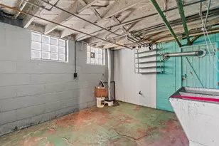 2964 S 11th St, Milwaukee, WI 53215 - Photo 28
