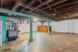 2964 S 11th St, Milwaukee, WI 53215 - Photo 26