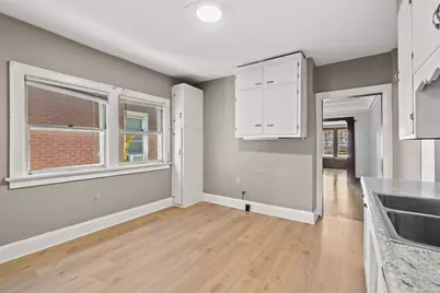2964 S 11th St, Milwaukee, WI 53215 - Photo 12