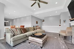 717 Drumlin Cv, Kewaskum, WI 53040 - Photo 4
