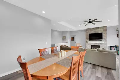 717  Drumlin Cv, Kewaskum, WI 53040 - Photo 8