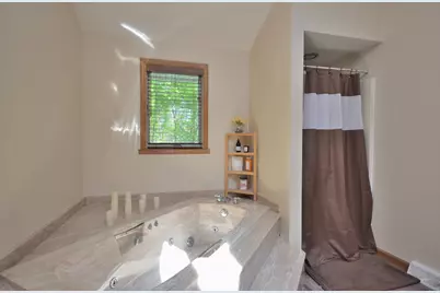 N97W16844  Chippewa Dr, Germantown, WI 53022 - Photo 20