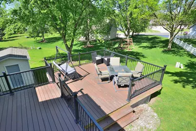 N97W16844  Chippewa Dr, Germantown, WI 53022 - Photo 32
