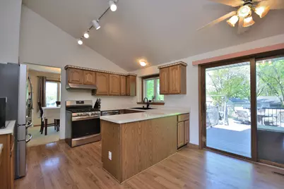 N97W16844  Chippewa Dr, Germantown, WI 53022 - Photo 6