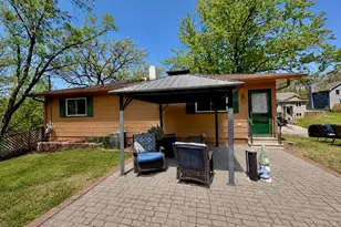 29941 Greenleaf Dr, Burlington, WI 53105 - Photo 4