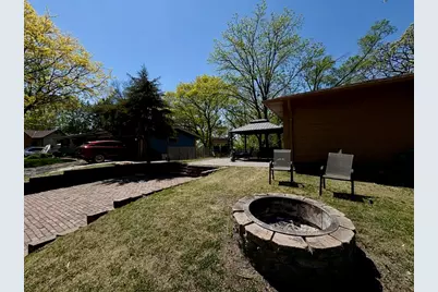 29941  Greenleaf Dr, Burlington, WI 53105 - Photo 4