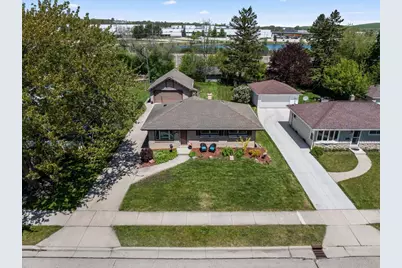 N89W15140  Jefferson Ave, Menomonee Falls, WI 53051 - Photo 22