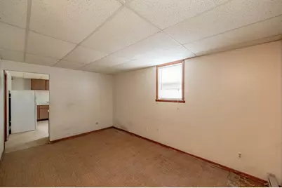 1016 E Land Pl #1018, Milwaukee, WI 53202 - Photo 12