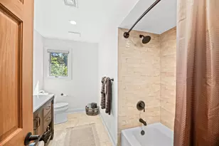 345 N Elm Grove Rd, Brookfield, WI 53005 - Photo 30