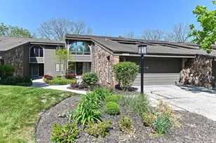 345 N Elm Grove Rd, Brookfield, WI 53005 - Photo 38