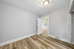 2911 N 6th St, Milwaukee, WI 53212 - Photo 10