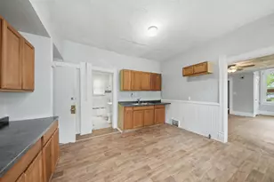 2911 N 6th St, Milwaukee, WI 53212 - Photo 4