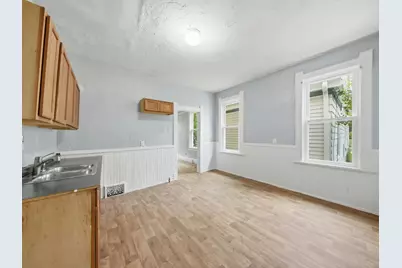 2911 N 6th St, Milwaukee, WI 53212 - Photo 6