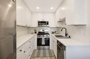 1531 W Edgerton Ave, Milwaukee, WI 53221 - Photo 2