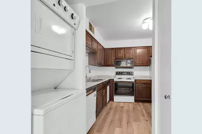 3838 N Oakland Ave #275, Shorewood, WI 53211 - Photo 6