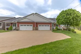 827 Barson Ct, Onalaska, WI 54650 - Photo 52