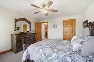 N57W34997 Pondview Ln, Oconomowoc, WI 53066 - Photo 38