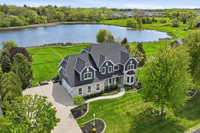 N57W34997  Pondview Ln, Oconomowoc, WI 53066 - Photo 4