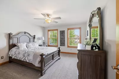 N57W34997  Pondview Ln, Oconomowoc, WI 53066 - Photo 32