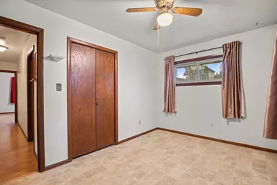 227 S Hine Ave, Waukesha, WI 53188 - Photo 20