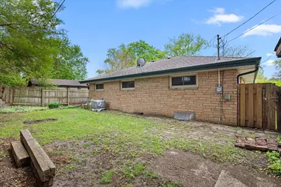 227 S Hine Ave, Waukesha, WI 53188 - Photo 38