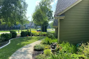 W191S6834 Bluegrass Dr, Muskego, WI 53150 - Photo 8