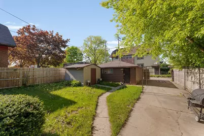 1128 W Capitol Dr, Milwaukee, WI 53206 - Photo 14