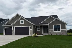 503 Talbot's Woods Dr, Dousman, WI 53066 - Photo 1