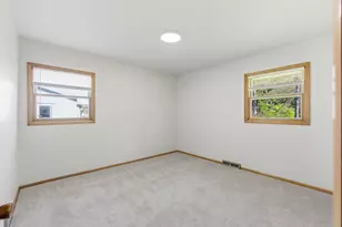 4915 Twin Elms Dr, Racine, WI 53406 - Photo 10