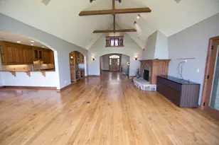 11560 N Canterbury Dr, Mequon, WI 53092 - Photo 8