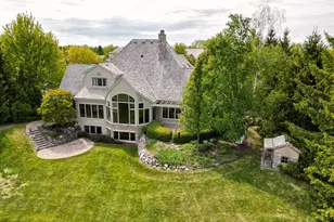 11560 N Canterbury Dr, Mequon, WI 53092 - Photo 46