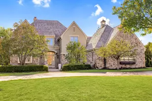 11560 N Canterbury Dr, Mequon, WI 53092 - Photo 1