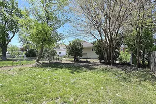 1203 S 110 St, West Allis, WI 53214 - Photo 32