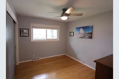 56  Illinois St, Racine, WI 53405 - Photo 22