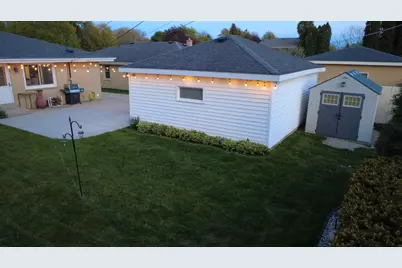 56  Illinois St, Racine, WI 53405 - Photo 4