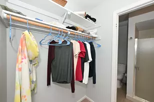 10352 W Whitnall Edge Ct, Franklin, WI 53132 - Photo 24