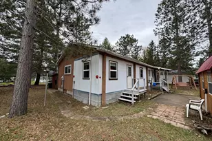 N9590 Dahleen Ln, Stephenson, WI 54114 - Photo 2