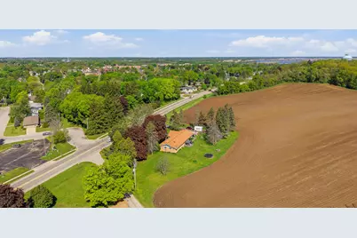 1202  E Lake St, Horicon, WI 53032 - Photo 18