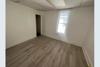413  Park View Dr, Racine, WI 53404 - Photo 12