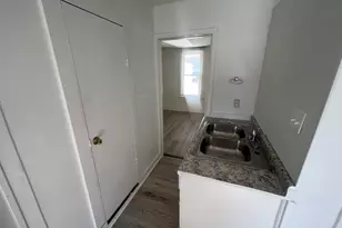 413 Parkview Dr, Racine, WI 53404 - Photo 14