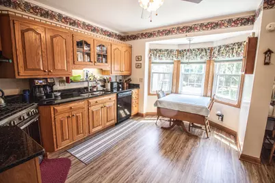 12209 W Cathedral Ave, Wauwatosa, WI 53226 - Photo 14