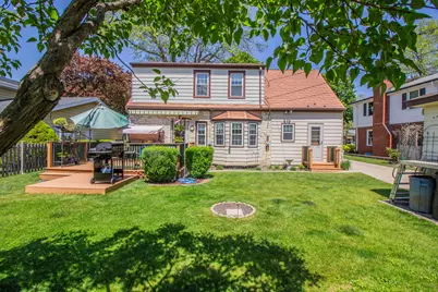 12209 W Cathedral Ave, Wauwatosa, WI 53226 - Photo 2