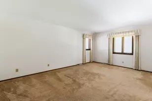 4657 S 114th St, Greenfield, WI 53228 - Photo 16