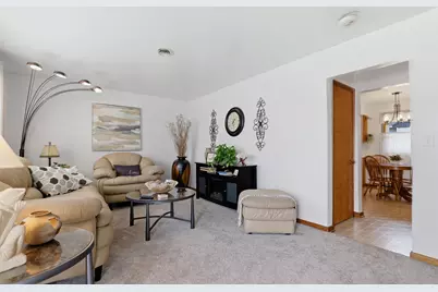 2825 S 7th St, Sheboygan, WI 53081 - Photo 8