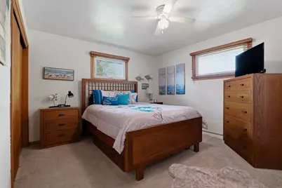 2825 S 7th St, Sheboygan, WI 53081 - Photo 10