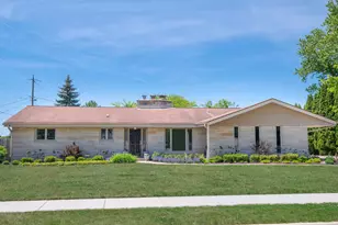 1631 N Pine St, Grafton, WI 53024 - Photo 2
