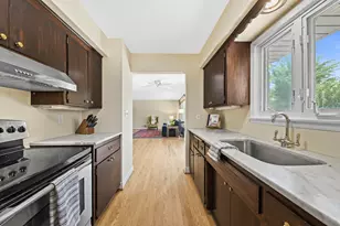 1631 N Pine St, Grafton, WI 53024 - Photo 10