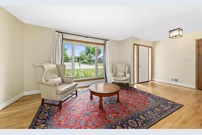 1631 N Pine St, Grafton, WI 53024 - Photo 6