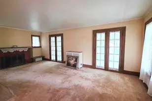 19 Eastman St, Plymouth, WI 53073 - Photo 6